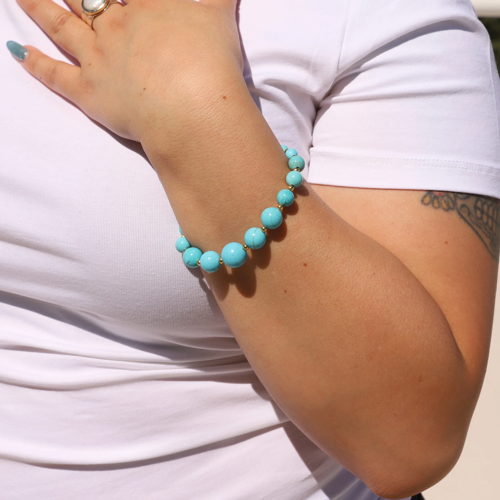 Graduated Turquoise Bead Bracelet - Image 2