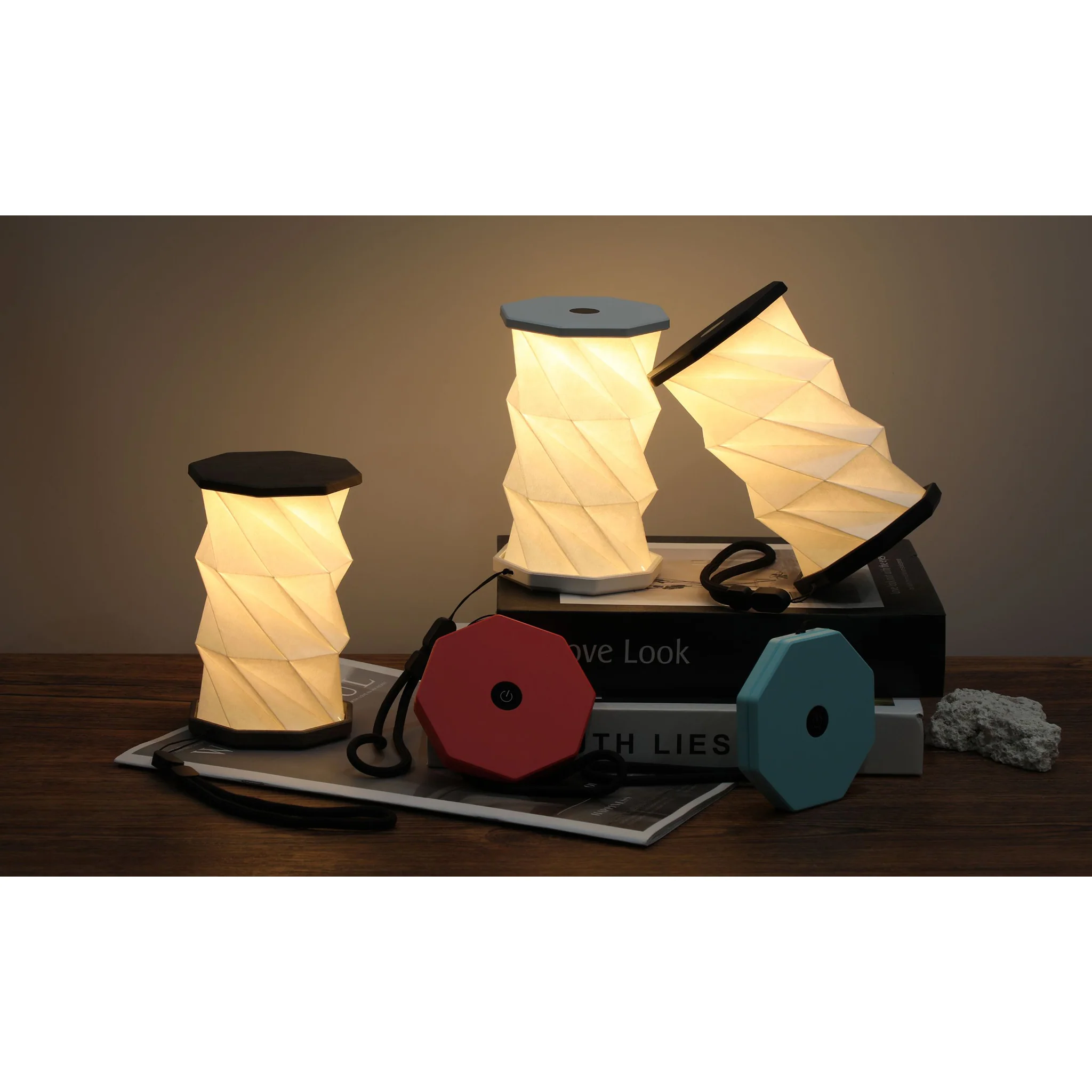 Mini Twist Hexagon Lamp - Black - Image 3