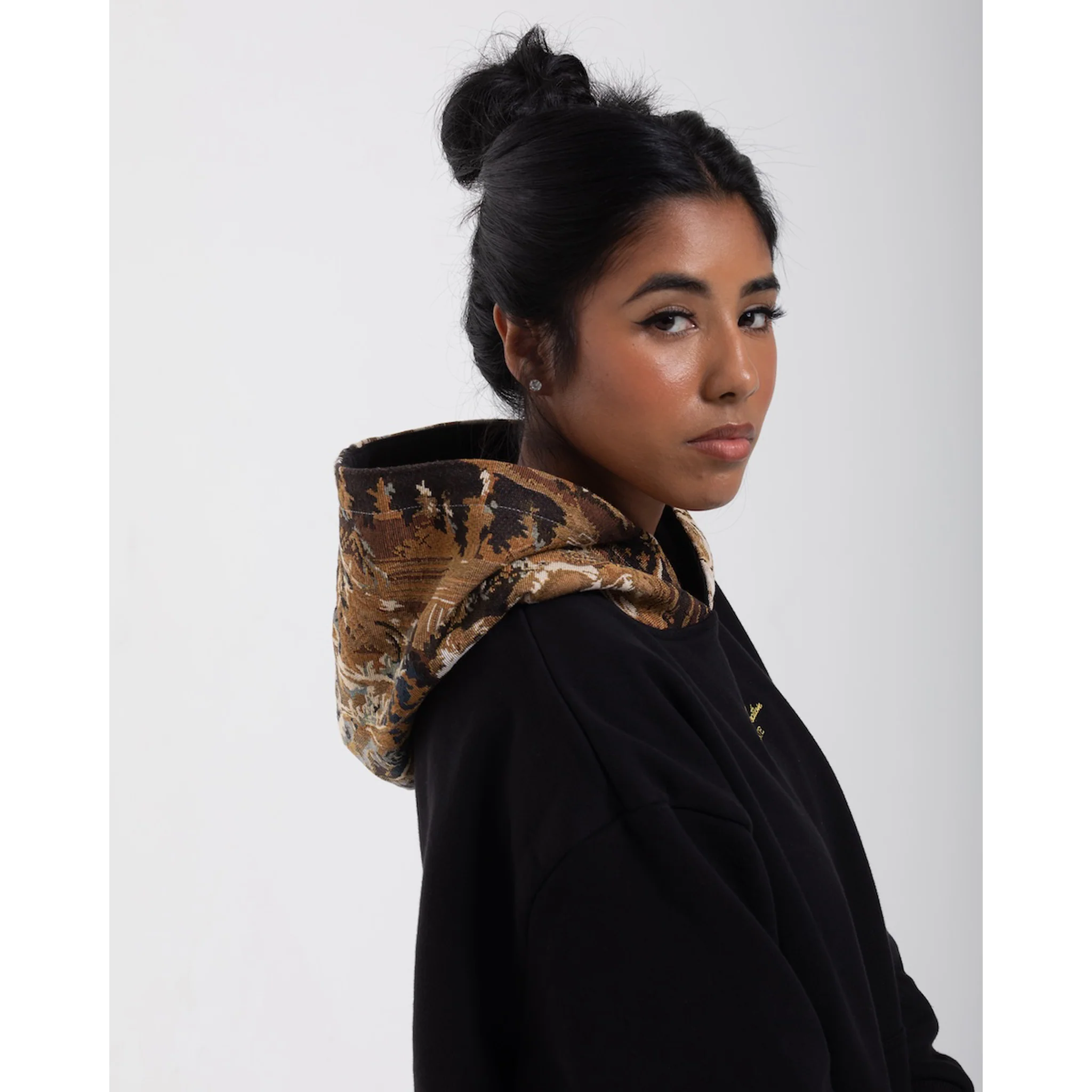 Psyche at the Basketmakers Jacquard Tapestry Hoodie - Black - Image 13