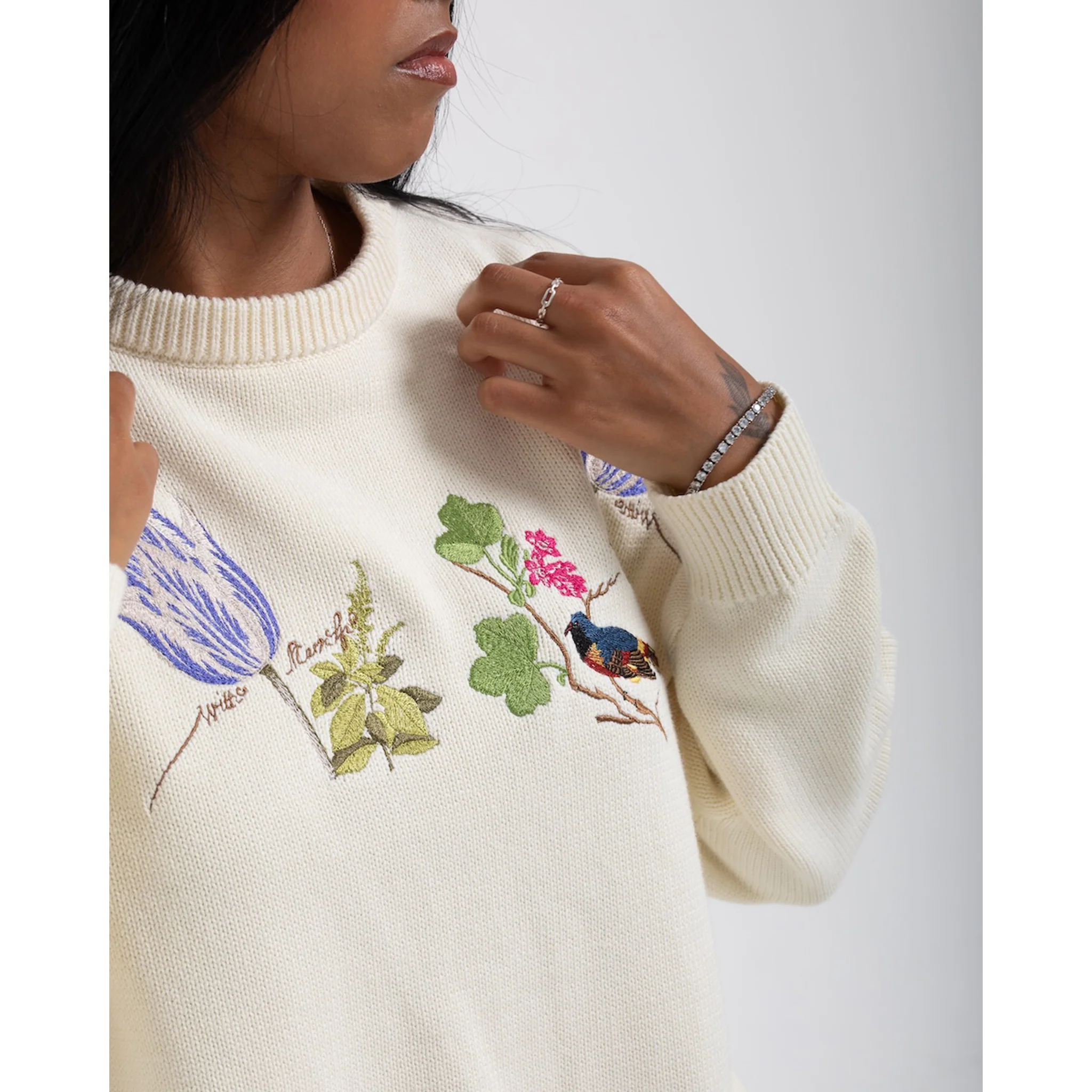 Witte Marvelje Knitted Embroidery Crewneck - Cream - Image 3